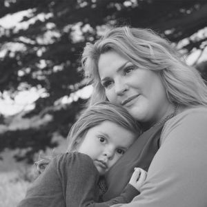 Meet your Posher, Regina